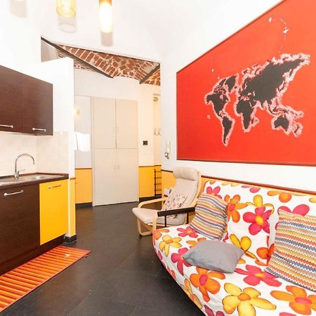 Colourful & Cozy Apartment Cenisia Turin Exterior foto