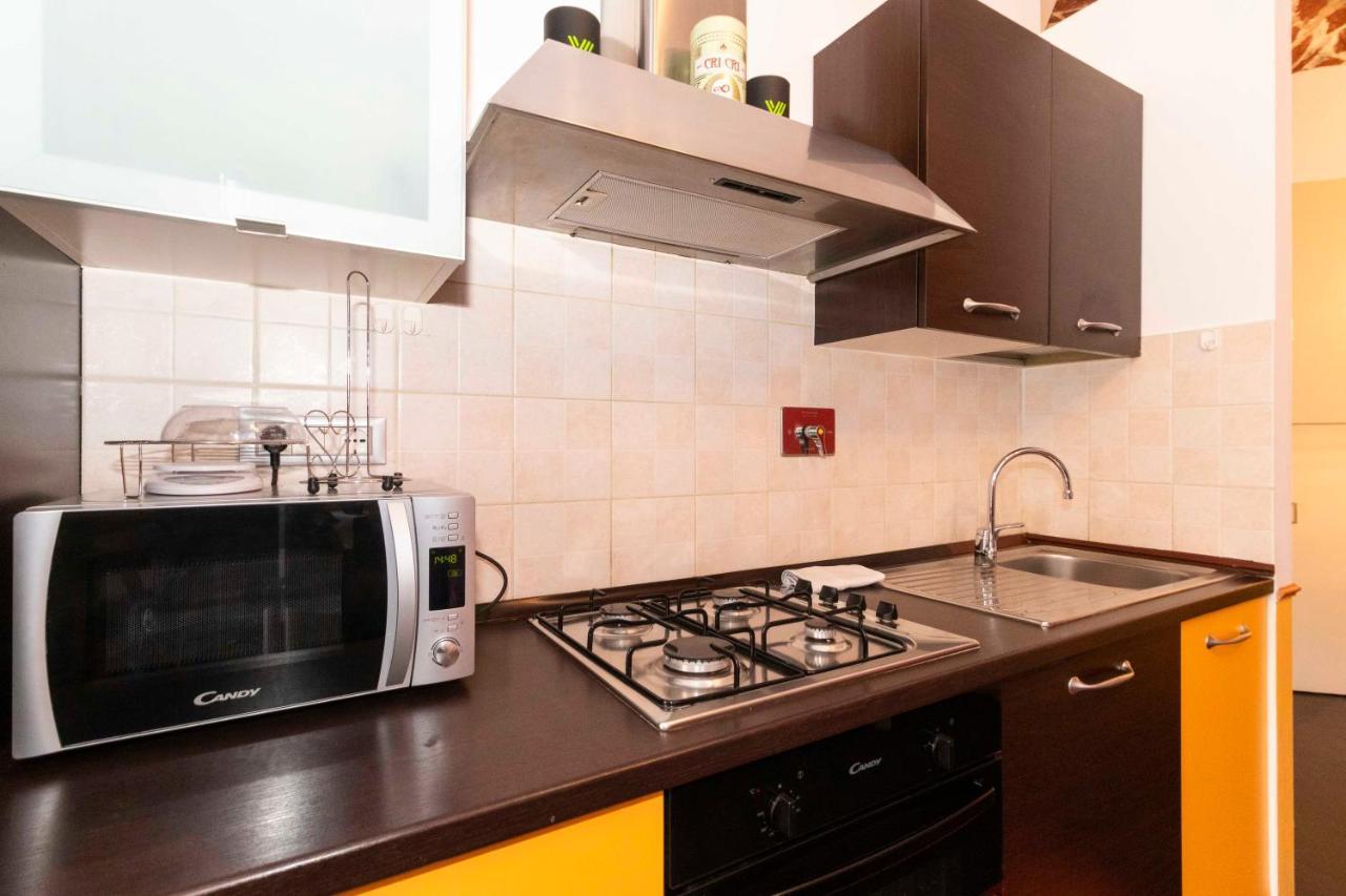 Colourful & Cozy Apartment Cenisia Turin Exterior foto