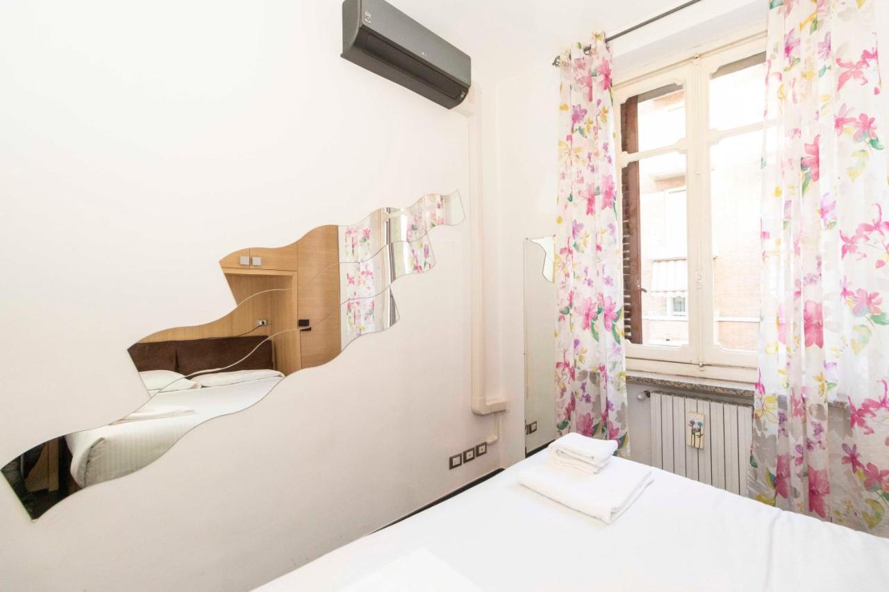 Colourful & Cozy Apartment Cenisia Turin Exterior foto